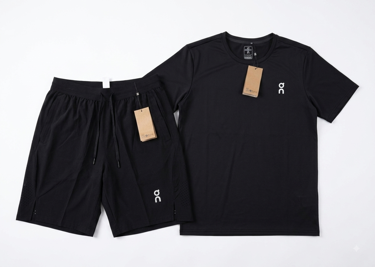طقم On Running الصيفي الترا-لايت (T-Shirt & Shorts